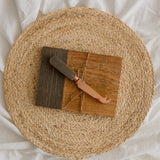 Tabla de Queso con Cuchillo Plateado